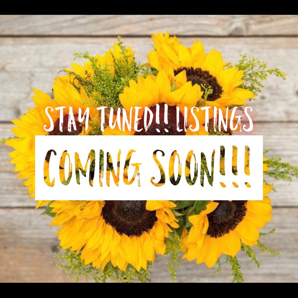 Women’s and boys clothes shoes and more!!